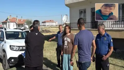 Ağabeyini bıçaklayıp ekmek almaya gitti: Hastanede kurtarılamadı