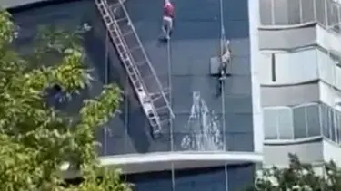 Samsun'da korku dolu anlar: İskelenin halatı koptu, işçiler ölümden döndü