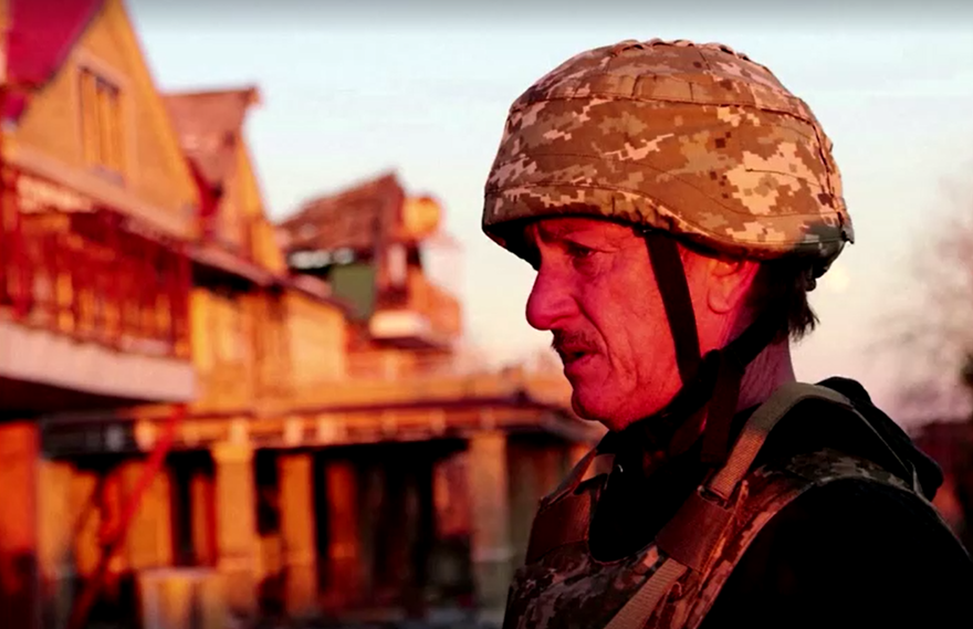 Oyuncu Sean Penn belgesel için Ukrayna'da askerlerle birlikte çalıştı: Yeni fotoğraflar yayınladı 4 Oyuncu Sean Penn belgesel için Ukrayna'da askerlerle birlikte çalıştı: Yeni fotoğraflar yayınladı 4