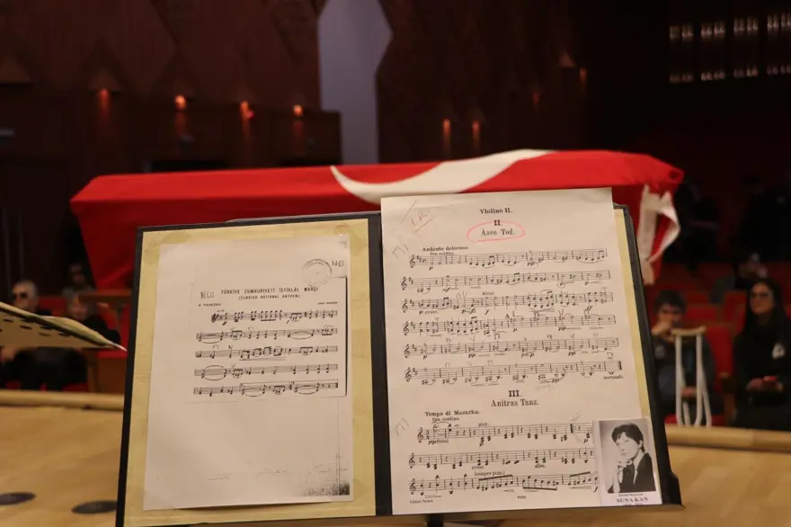 Dünyaca ünlü keman virtüözü Suna Kan'a veda 8 Dünyaca ünlü keman virtüözü Suna Kan'a veda 8