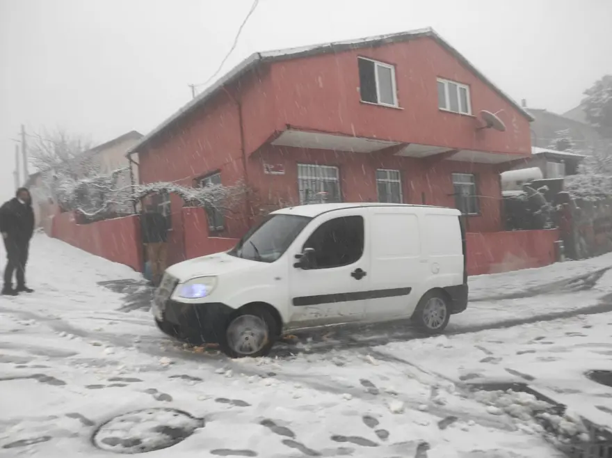 İstanbul'da kar başladı: İşte ilk fotoğraflar 14