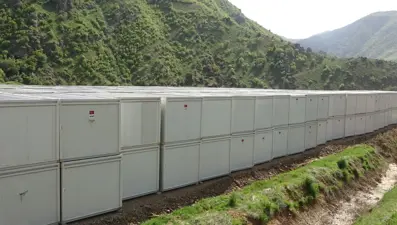 Hakkari’de deprem hazırlıkları hız kazandı: AFAD bölgeyekonteyner ve çadır gönderdi