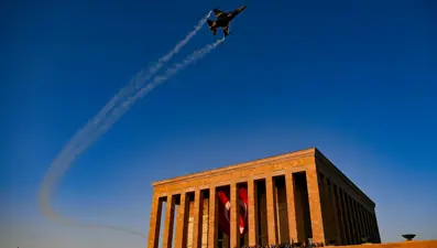 SOLOTÜRK'ün gözünden Anıtkabir: "İstikbal göklerdedir, ne mutlu Türküm diyene"