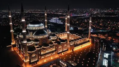 Akşam ezanı saat kaçta? 2 Ocak 2025 İstanbul, Ankara, İzmir ve tüm illerin akşam ezanı saatleri