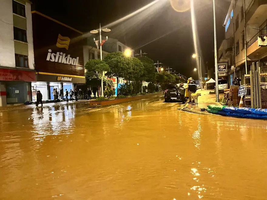 Batı Karadeniz'i yine sel vurdu 3