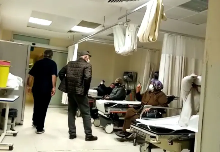 Bursa'da yolcu otobüsü tarlaya uçtu: 12 yaralı 6