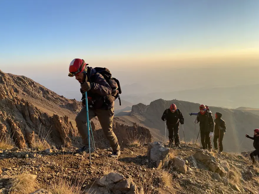 "Ayazı insana değdiği zaman ikinci kez mutlaka gelir": 17 yılda 101 kere Erciyes'e tırmandı! 6 "Ayazı insana değdiği zaman ikinci kez mutlaka gelir": 17 yılda 101 kere Erciyes'e tırmandı! 6