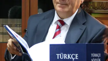 TDK'nın yeni sözlüğü ilkleri de getirdi