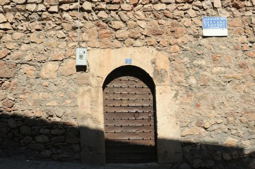 Tarihi han 6,5 milyon TL'ye satılığa çıkarıldı 