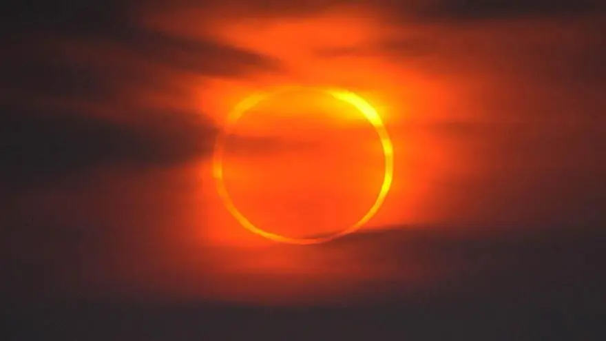 TAM GÜNEŞ TUTULMASI NE ZAMAN? 1