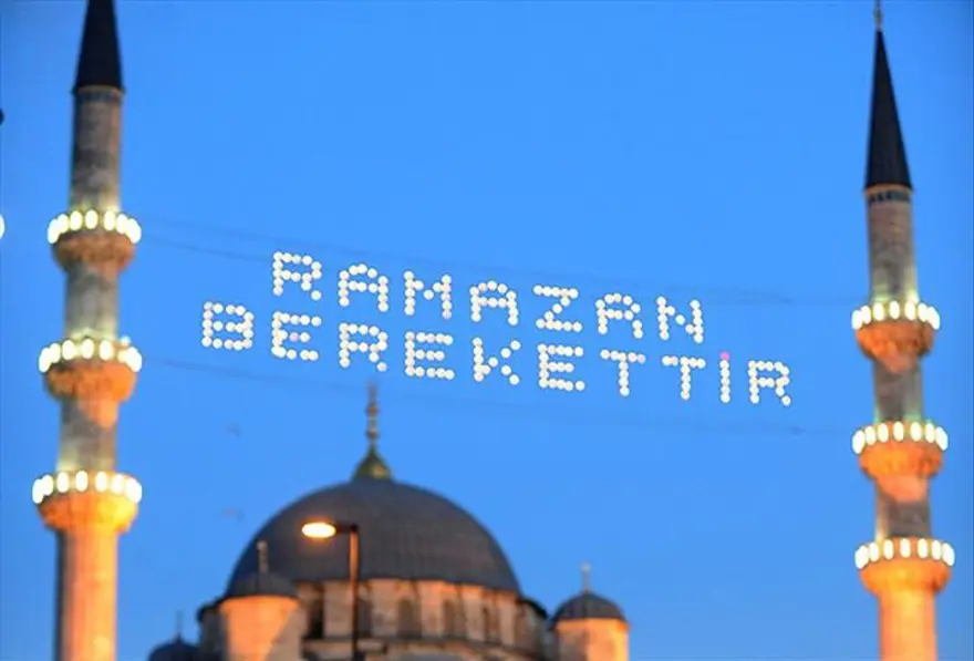 2025 Ramazan İmsakiyesi: Bu gece sahur saat kaçta? İlk iftar saat kaçta açılacak? 1