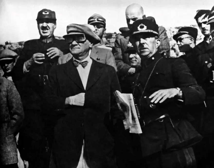 Cumhuriyet 102 yaşında! Dijital restorasyonla yenilenmiş 100 Atatürk fotoğrafı 20