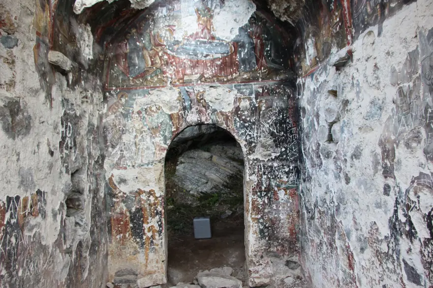 Vazelon Manastırı’nın restorasyonu başka bahara kaldı 7