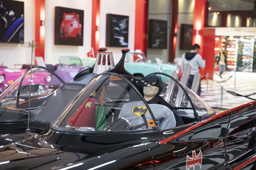 Klasik otomobil ve motosiklet müzesi Key Museum tarihe ışık tutuyor 6