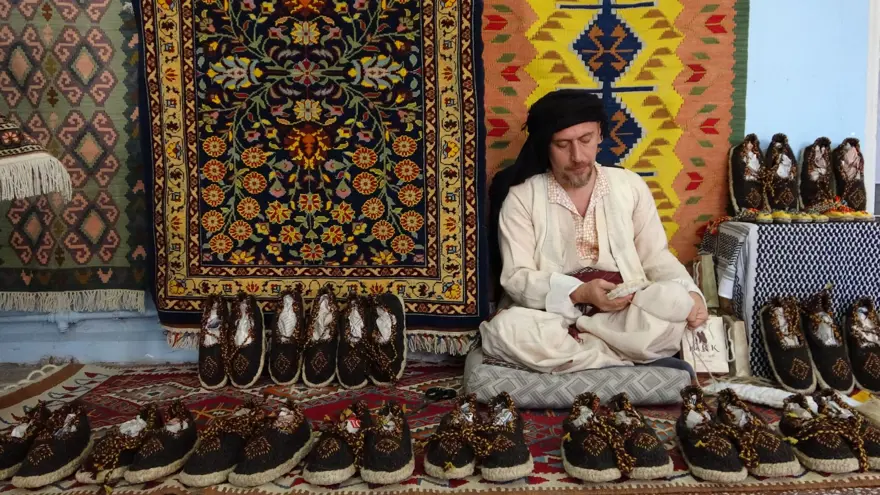 Harik'in son ustası: Mesleğini 28 yıldır yaşatmaya çalışıyor 
