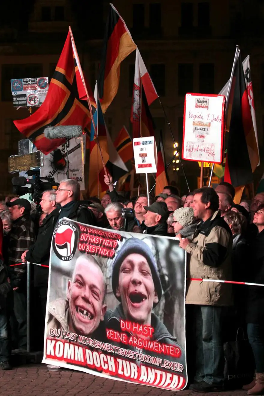 İslam karşıtı PEGIDA'dan 1. yıl gösterisi 11