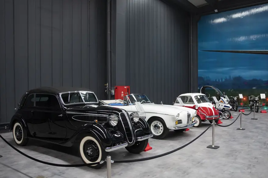 Klasik otomobil ve motosiklet müzesi Key Museum tarihe ışık tutuyor 15