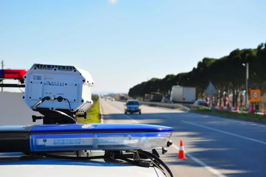 Hız cezasını mahkeme iptal etti! Kararda "hata payı" vurgusu Hız cezasını mahkeme iptal etti! Kararda "hata payı" vurgusu