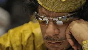 Bakanları Kaddafi'yi terk ediyor
