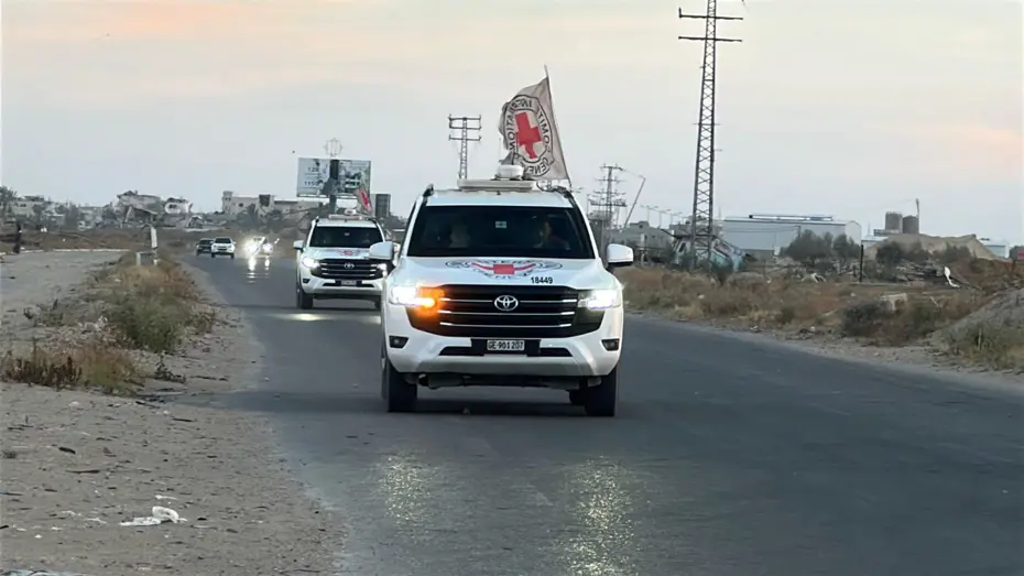 Hamas, bir esire ait olduğu düşünülen ceset kalıntılarını İsrail'e teslim etti