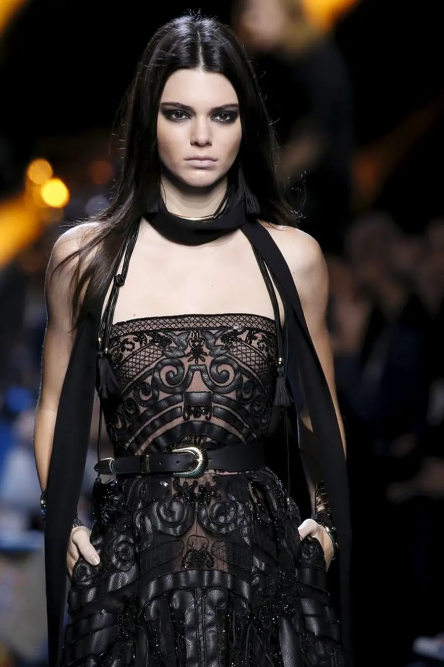 Fransa’da modellere aşırı zayıflık yasağı (Modellerin boy ve kiloları) 1 Fransa’da modellere aşırı zayıflık yasağı (Modellerin boy ve kiloları) 1