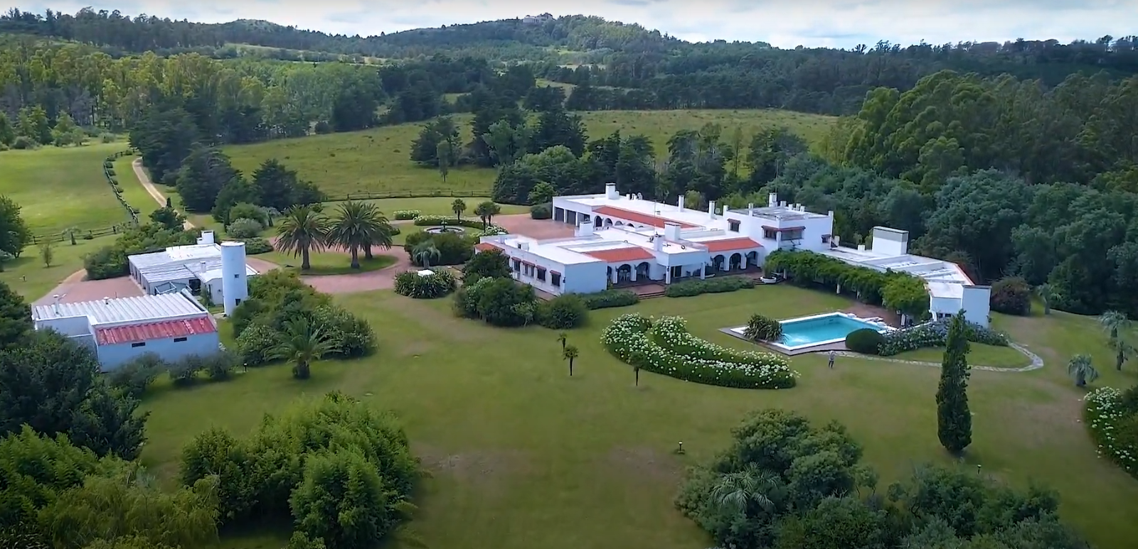 Tosuncuk’un Uruguay maceraları 5: Lüks tatil beldesinde 12 villalık ‘TosuncukEvleri’ anlaşması yapmış