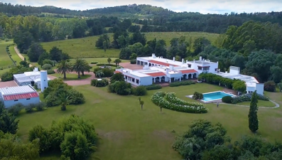 Tosuncuk’un Uruguay maceraları 5: Lüks tatil beldesinde 12 villalık ‘TosuncukEvleri’ anlaşması yapmış