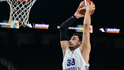Anadolu Efes, 2'de 2 için Hapoel karşısında