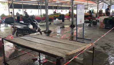 Müşteriye kötü davranan pazarcıya tezgah kapatma cezası