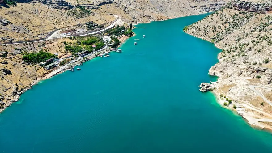 Doğa ve inanç turizmini tercih edenlerin rotası: Peygamberler diyarı 'Eğil' 17 Doğa ve inanç turizmini tercih edenlerin rotası: Peygamberler diyarı 'Eğil' 17