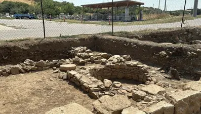 Çanakkale'de 11'inci yüzyıla ait mezar grubu bulundu