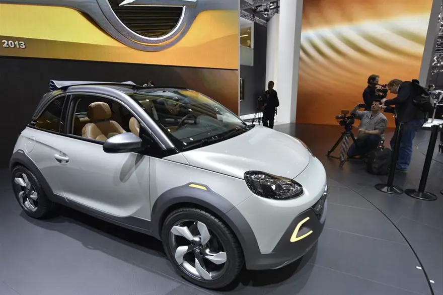 Opel Adam Rocks 37