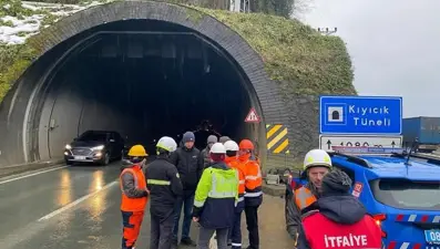 Tünelde korkutan TIR yangını: 5 kişi dumandan etkilendi
