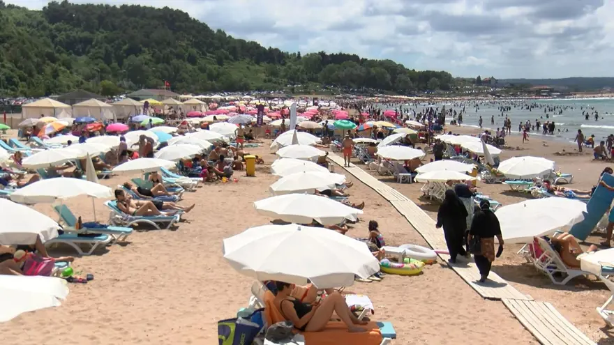 Plajlarda hafta sonu yoğunluğu 19 Plajlarda hafta sonu yoğunluğu 19