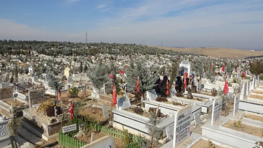 Yaşadıkları acı dinmedi: "Depremde bir, iki değil, 4 can toprağa verdik" 1