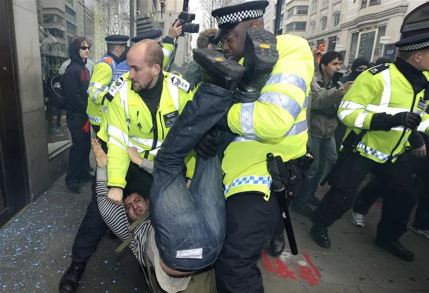 Bu kez Londra karıştı 24