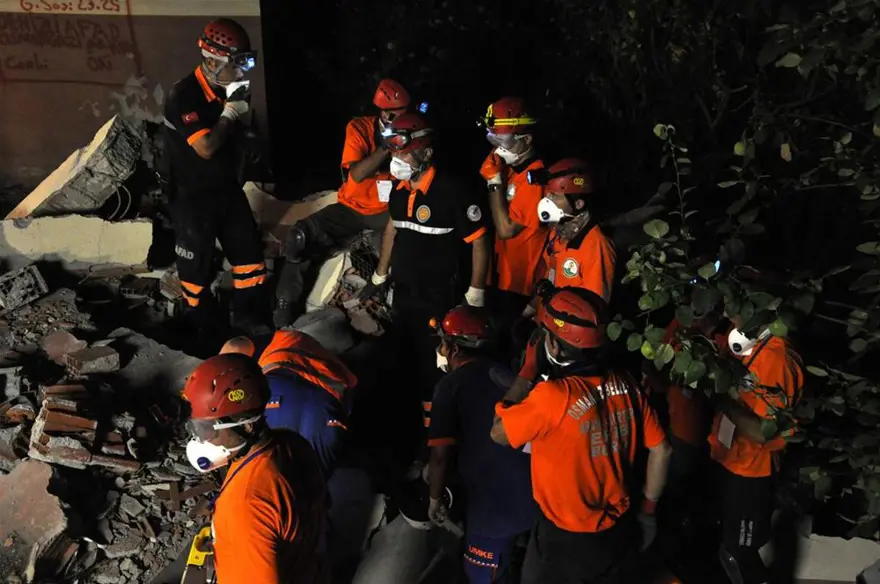 Gerçeği aratmayan deprem tatbikatı 14
