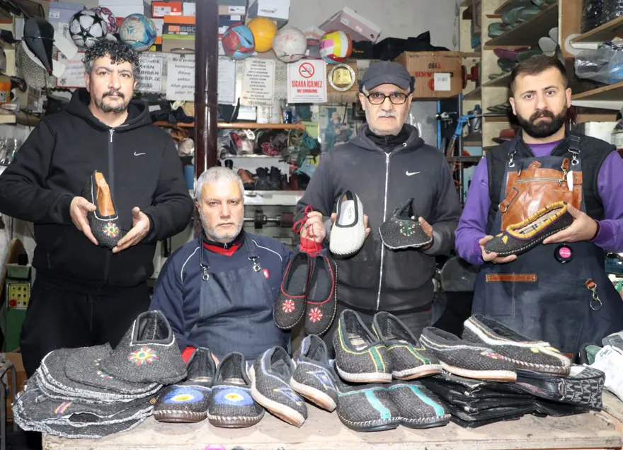 20 metrekarelik atölyesinde üretiyor: "Reşik" Avrupa'ya gönderiyor 6