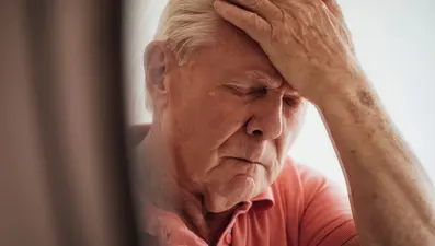 Profesör açıkladı: Yaşlılığa bağlı unutkanlık ve Alzheimer arasındaki fark