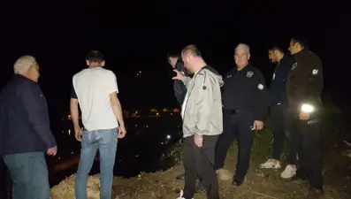 Borçka’da ilçe merkezine inen ayı paniğe neden oldu