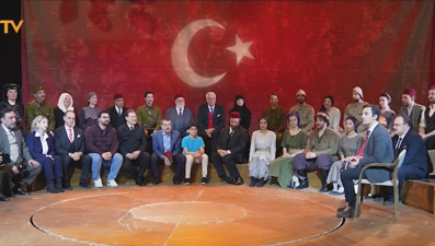 Milli mücadele tiyatro sahnesinde: Bakan Tekin ve "Cumhuriyet'e Doğru" oyuncuları NTV'ye konuştu