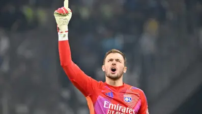 "Galatasaray Brezilyalı kaleciyle anlaştı" (1 Mart 2025 spor manşetleri)