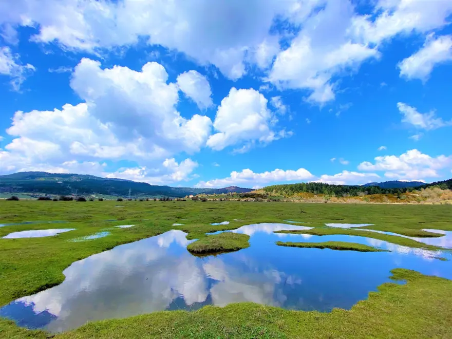 YEŞİL VE MAVİNİN HER TONUNA ŞAHİTLİK EDİLEBİLİYOR 4 YEŞİL VE MAVİNİN HER TONUNA ŞAHİTLİK EDİLEBİLİYOR 4