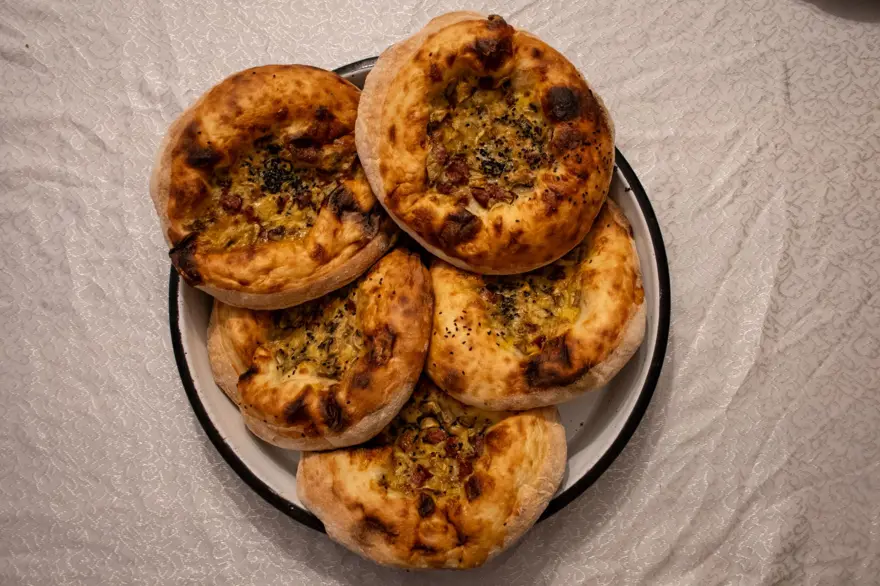 İftar sofralarının baş tacı: İçinde yumurta, et, tereyağı ve lor peyniri var 5