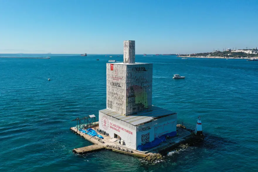 İÇERİDEN İSTANBUL'UN SEYREDİLEBİLECEĞİ YAPI HALİNE GELECEK 8