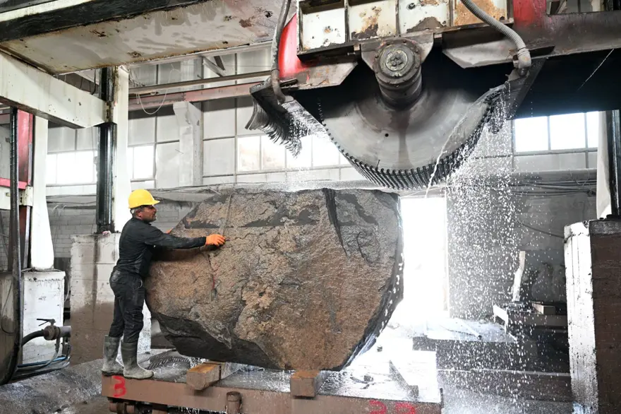 Eski milli atlet ekmeğini taştan çıkarıyor: Mesai sonrası sporcu yetiştiriyor 10