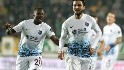 Akhisar'da seri sonu Trabzonspor'dan