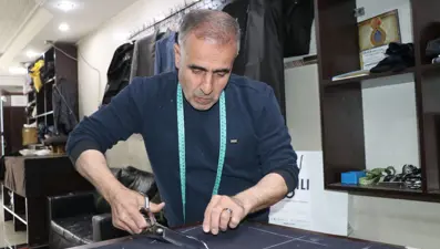 Yanlış iğne sonucu sağ bacağı felç kaldı: Engeli mesleğinden koparmadı