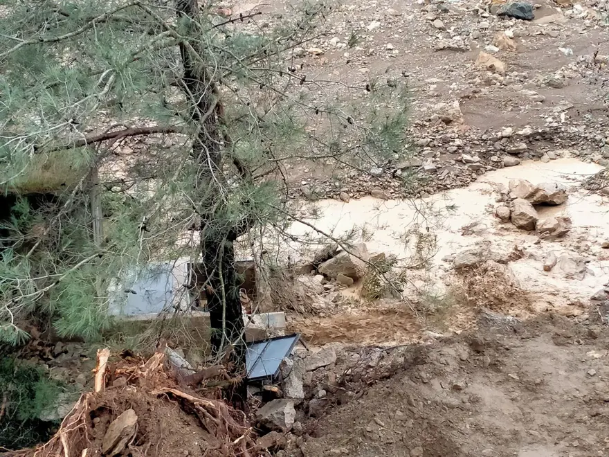 İzmir'de Yeniköy Sulama Göleti tehlike oluşturdu, 30 hane boşaltıldı 8