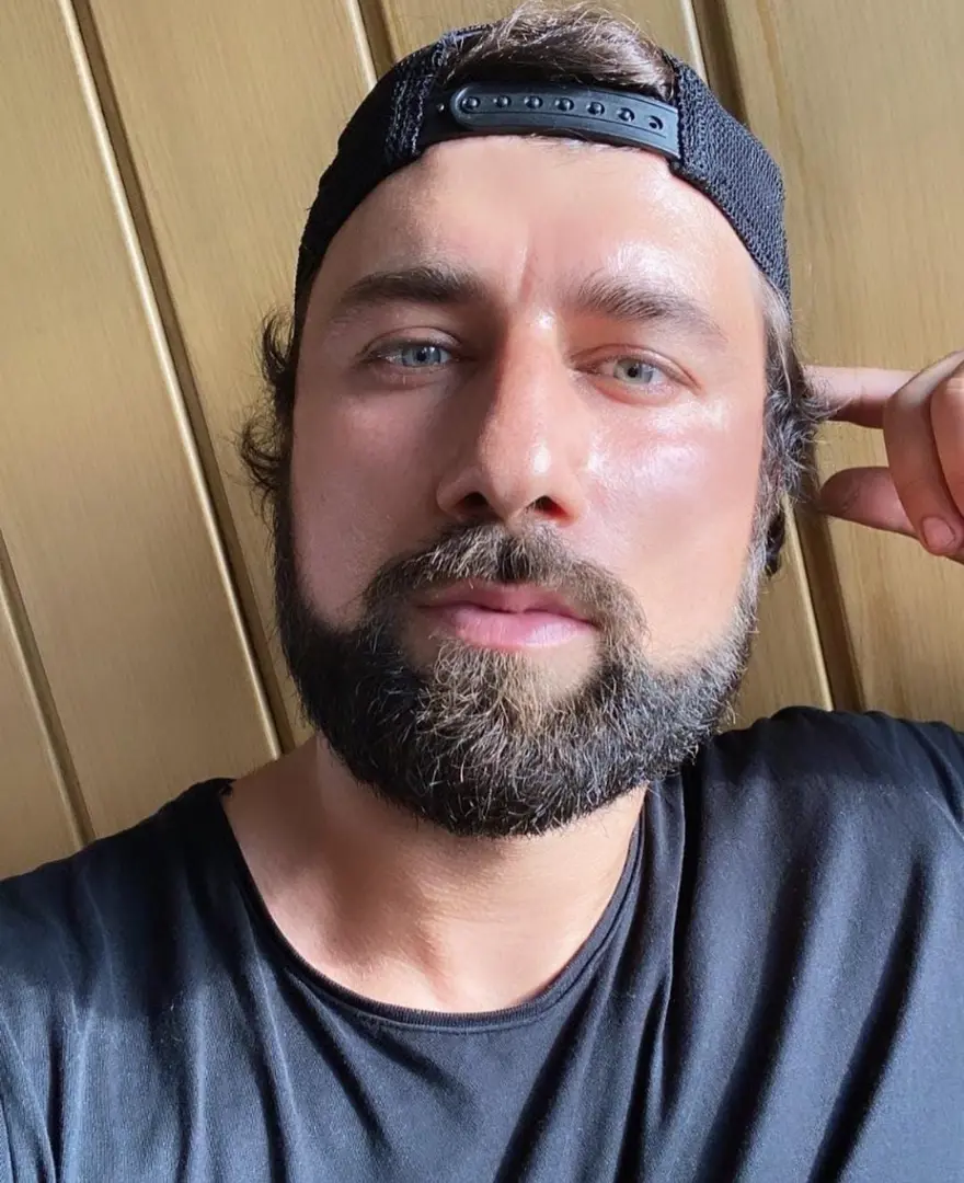 Survivor 2022 Yasin Obuz kimdir? 3